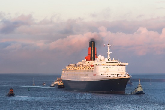 QE2, River Tyne, North Shields