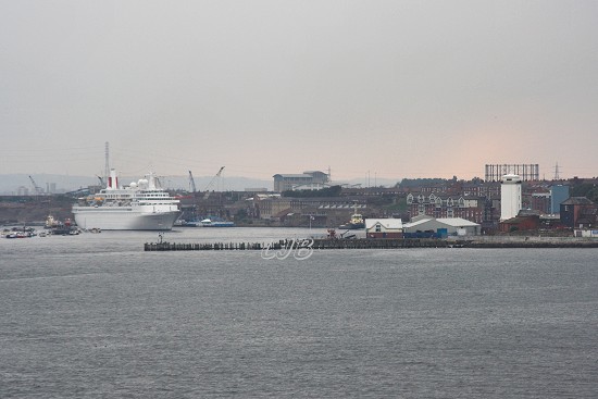 Cruise Liner Boudicca leaving the River Tyne