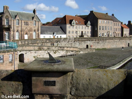 Sundial on Berwick Old Bridge.