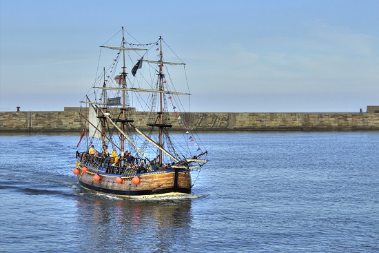 HM Bark Endeavour replica returning from a cruise.
